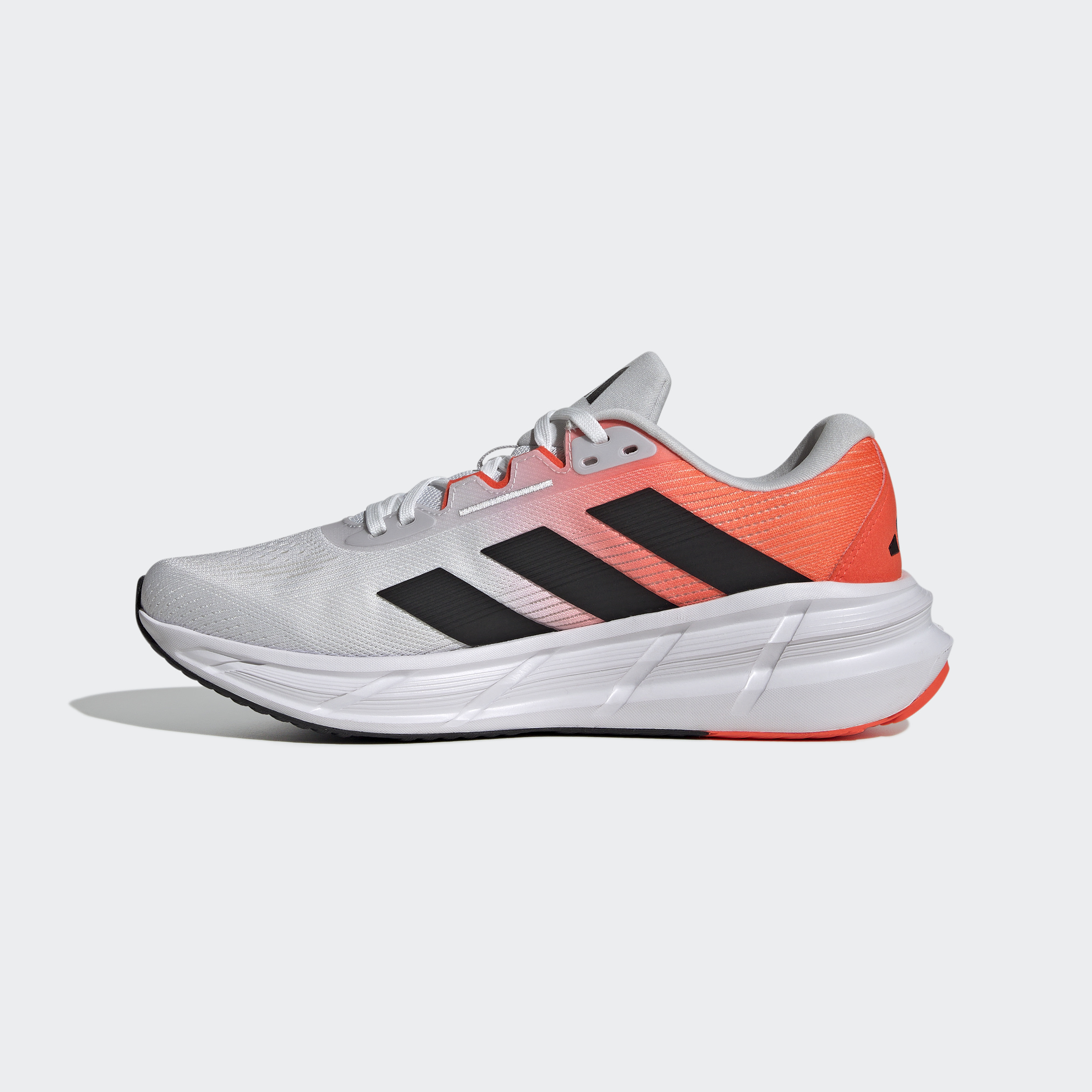 Questar 3 Running shoe